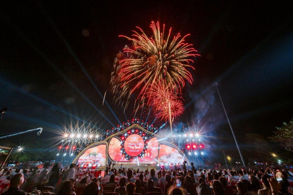 Hối hả trên “chín tầng mây”: Núi Bà Đen đếm ngược ngày khai Hội xuân- Ảnh 4.