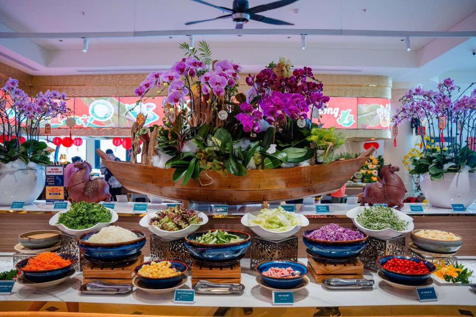 Hàng vạn du khách về Tây Ninh hành hương và chơi Hội xuân núi Bà- Ảnh 7.