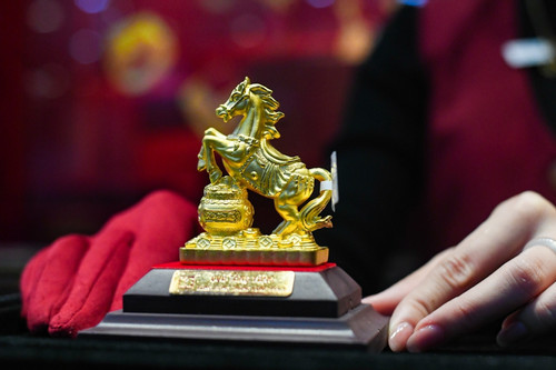 Giá vàng hôm nay 28/2: Tăng lên mức cao nhất 1 tháng- Ảnh 1.