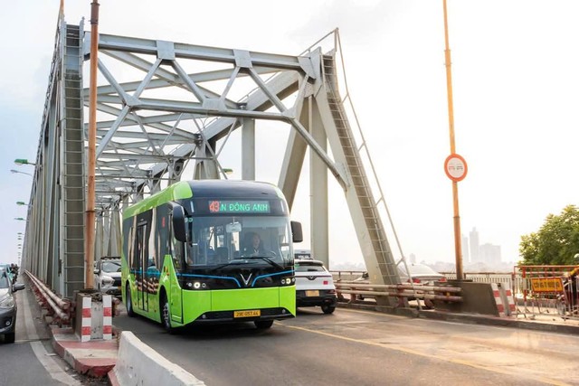 Hà Nội huy động 34 xe buýt, với 362 lượt xe mỗi ngày phục vụ Hội chợ mùa Xuân 2026- Ảnh 1.