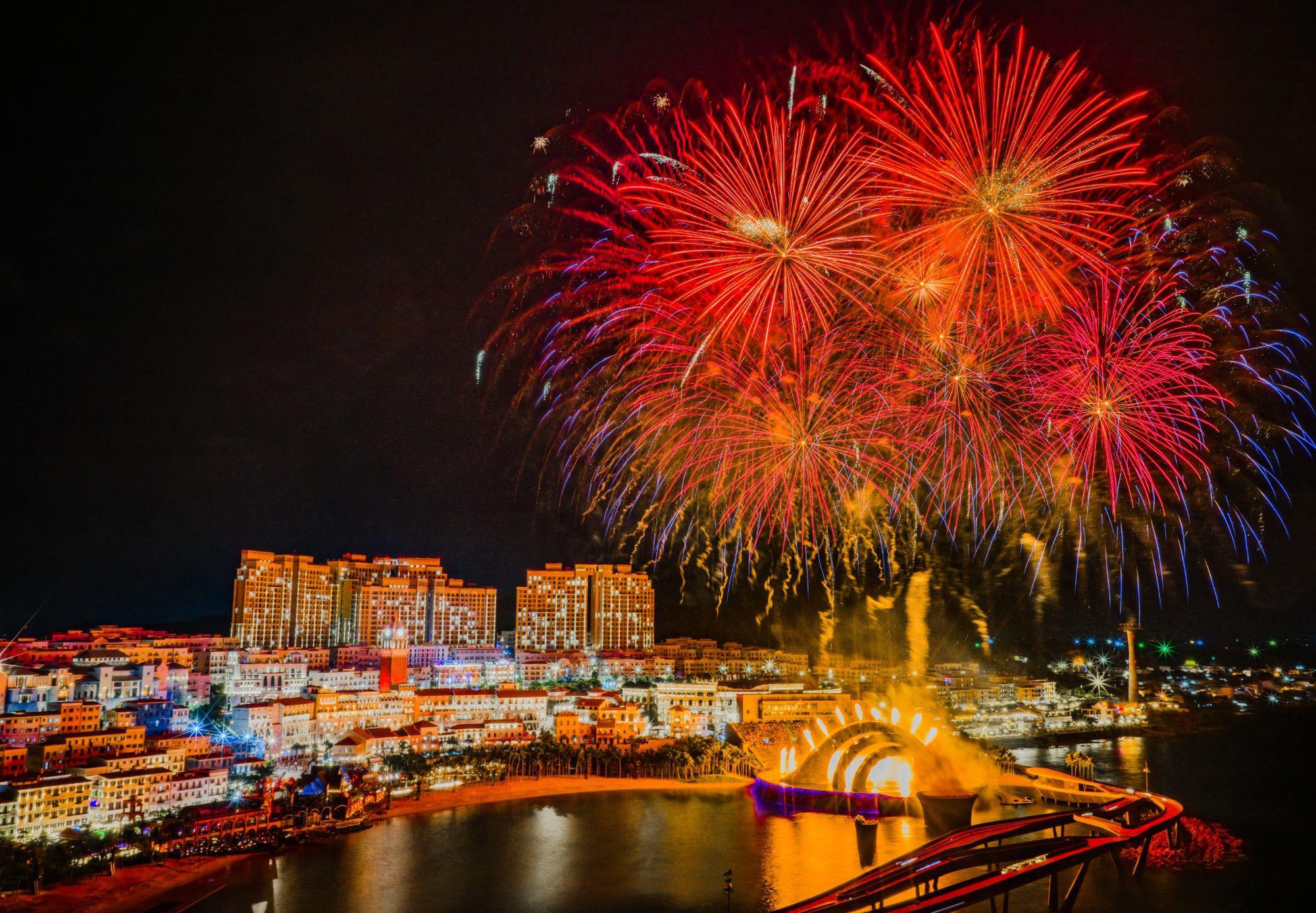 Gợi ý tọa độ vui chơi “sốt xình xịch” cho kỳ nghỉ Tết 9 ngày- Ảnh 1.