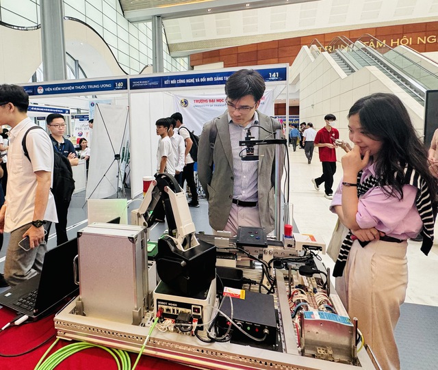 Hà Nội tăng tốc thực hiện Nghị quyết 57, kiến tạo hệ sinh thái khoa học - công nghệ và đổi mới sáng tạo- Ảnh 1.