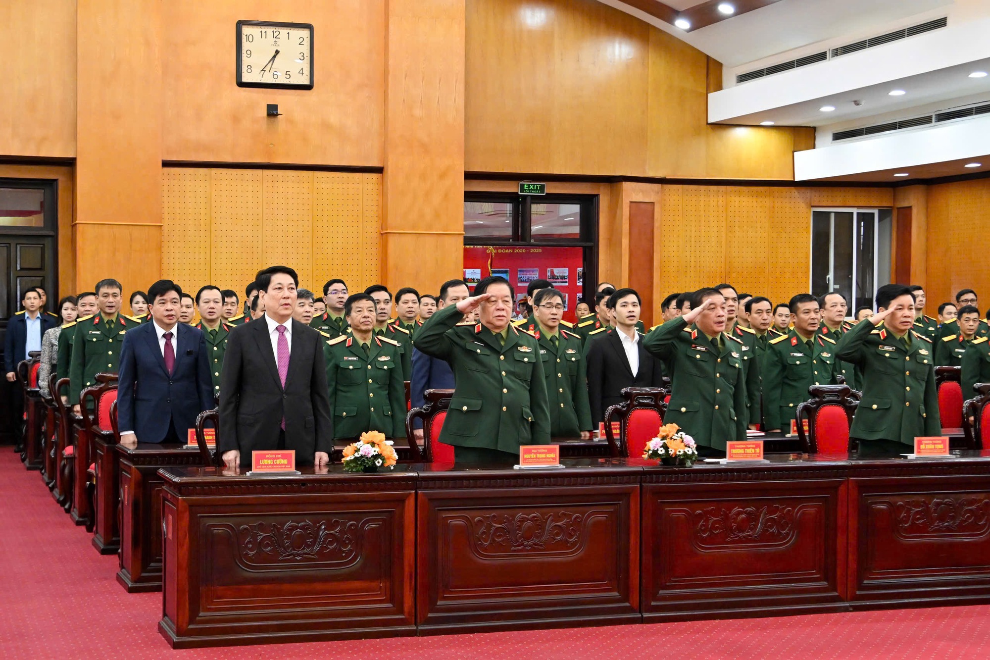 Chùm ảnh: Các đồng chí lãnh đạo Đảng, Nhà nước thực hiện quyền cử tri- Ảnh 4.