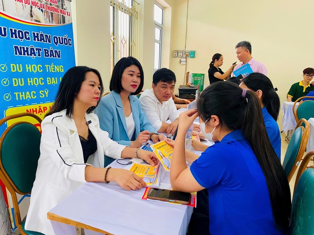 Hà Nội giải quyết việc làm cho hơn 10.700 người lao động trong tháng 2- Ảnh 1.