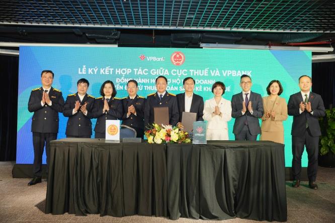 VPBank và Cục Thuế hỗ trợ hộ kinh doanh thích ứng cơ chế thuế mới - 1