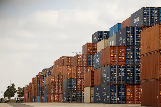 WTO hạ dự báo tăng trưởng thương mại toàn cầu xuống 1,9%- Ảnh 1.