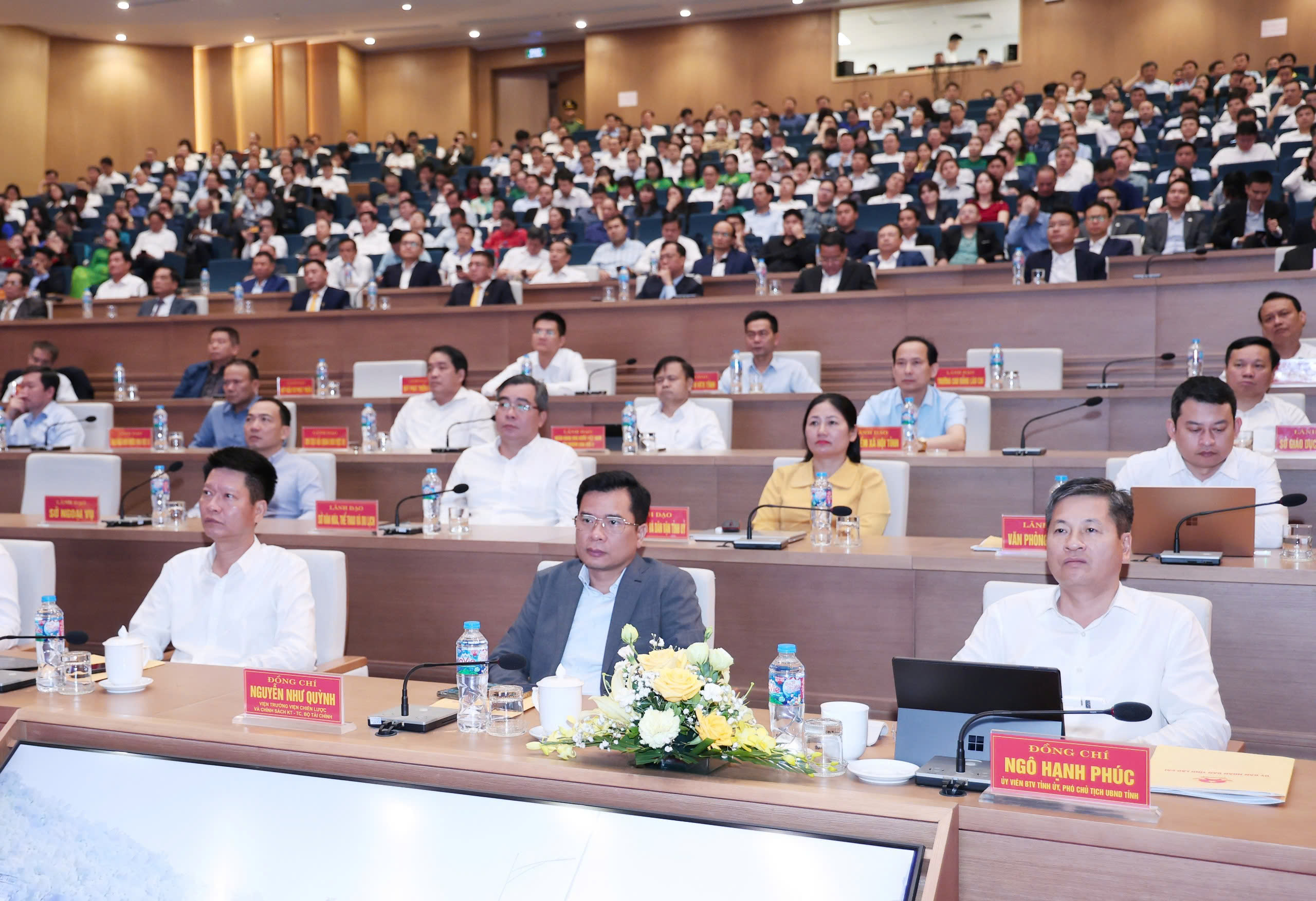 Lào Cai công bố Quyết định điều chỉnh quy hoạch tỉnh thời kỳ 2021-2030, tầm nhìn đến năm 2050- Ảnh 1.