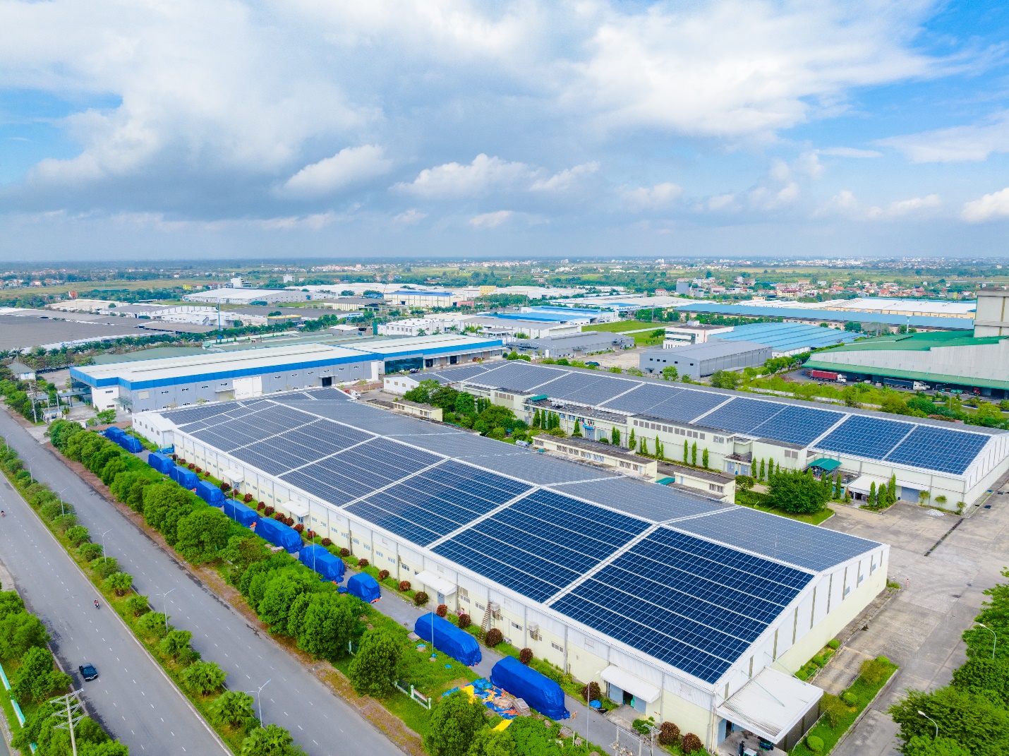 Dịch vụ gia tăng - lợi thế cạnh tranh mới của khu công nghiệp- Ảnh 3.