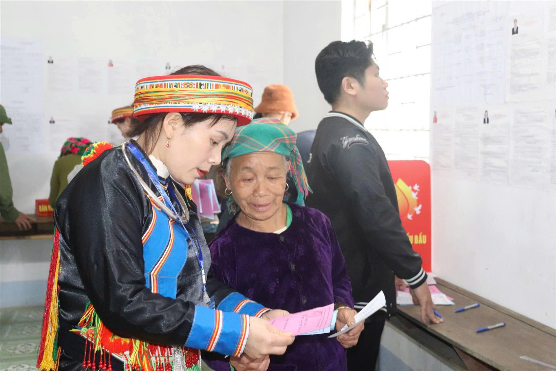 Niềm tin và kỳ vọng sau thành công của cuộc bầu cử tại xã Chợ Đồn- Ảnh 3.