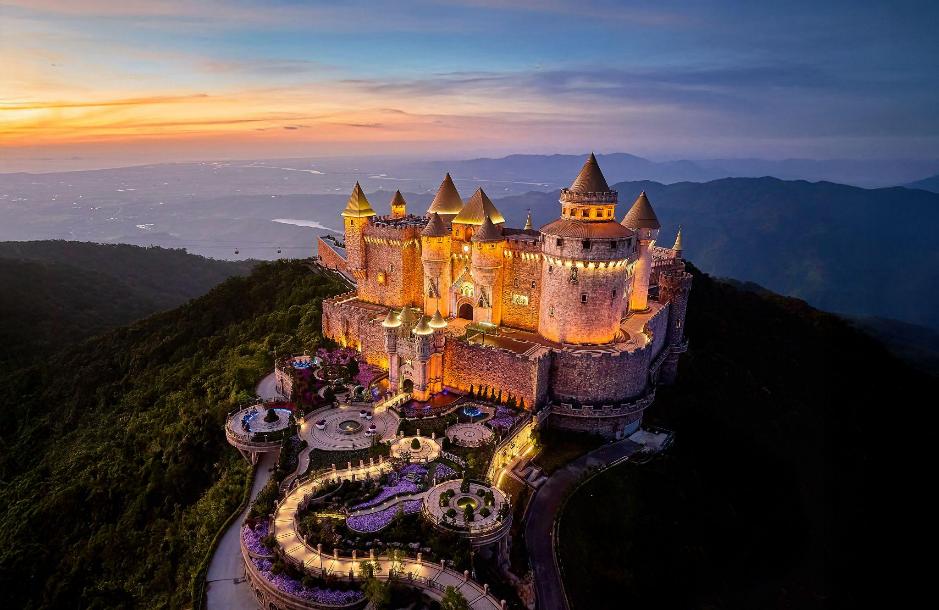 Vì sao du khách Thái Lan đồng loạt chọn đến Việt Nam?- Ảnh 2.