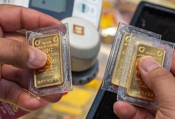 Giá vàng hôm nay 3/4: Vàng trong nước bám sát xu hướng thế giới- Ảnh 1.