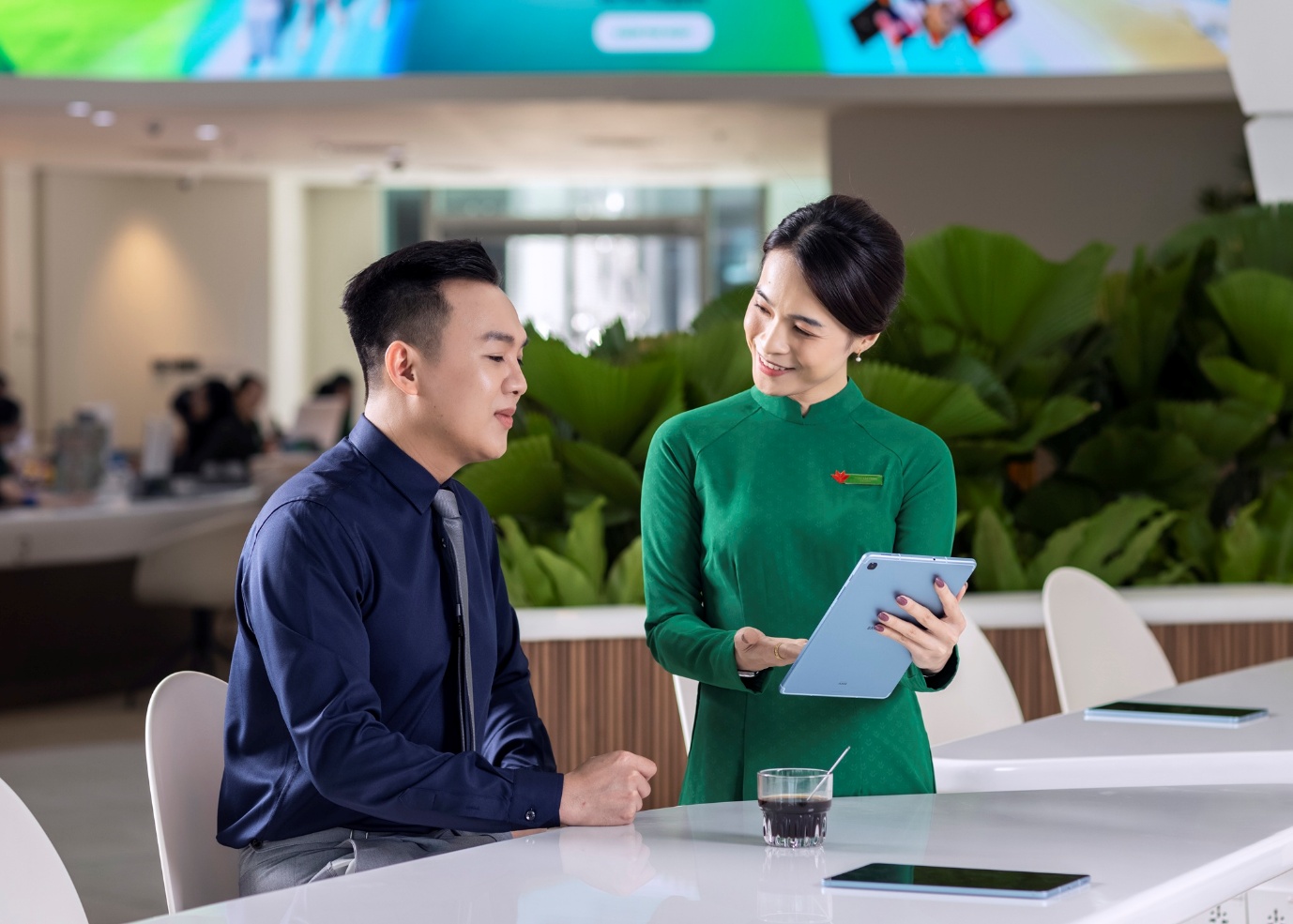 VPBank được vinh danh “Tổ chức phát hành tài chính bền vững tốt nhất Việt Nam 2026”- Ảnh 2.