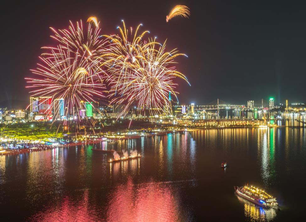 “Bắt sóng” địa điểm chơi đêm sôi động chưa từng có tại Quảng Ninh- Ảnh 5.