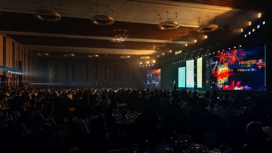 Hàng nghìn nhà đầu tư "quét sạch" căn hộ FourS Tower trong sự kiện ra mắt- Ảnh 1.