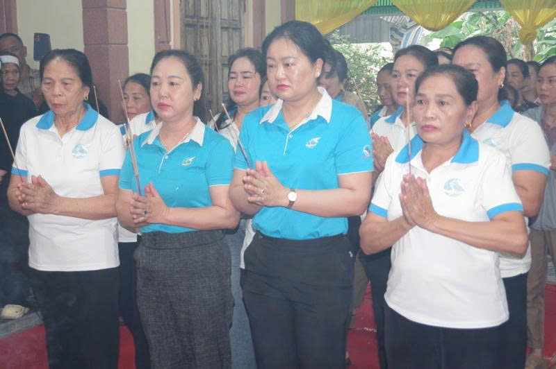 Trang trọng Lễ truy điệu và an táng liệt sĩ Võ Trọng Quang: Hành trình trở về trong lòng đất mẹ!- Ảnh 11.