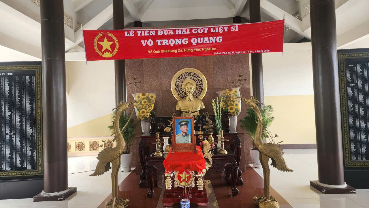 Trang trọng Lễ truy điệu và an táng liệt sĩ Võ Trọng Quang: Hành trình trở về trong lòng đất mẹ!- Ảnh 4.