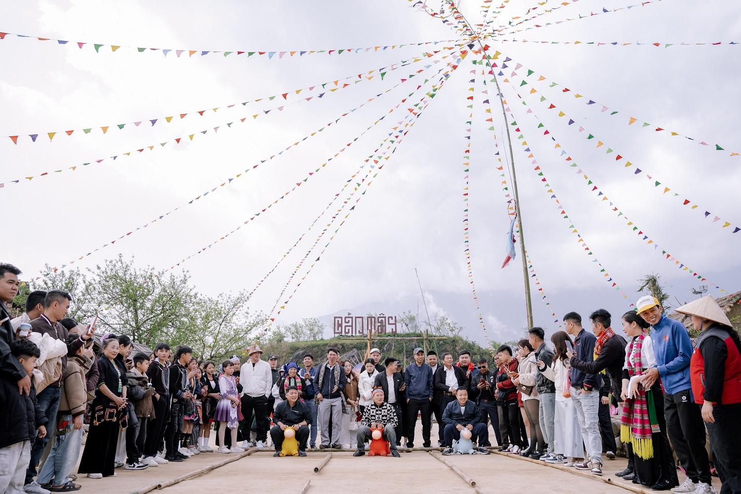 Lên Fansipan, ngắm mùa hoa anh đào ngợp ngời trên đỉnh thiêng- Ảnh 10.