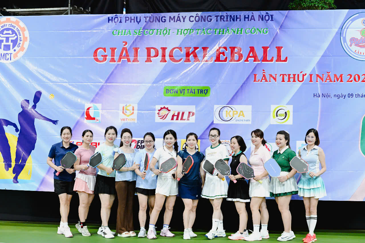 Sôi động Giải Pickleball Hội Phụ tùng máy công trình Hà Nội 2026- Ảnh 3. Sôi động Giải Pickleball Hội Phụ tùng máy công trình Hà Nội 2026- Ảnh 3.