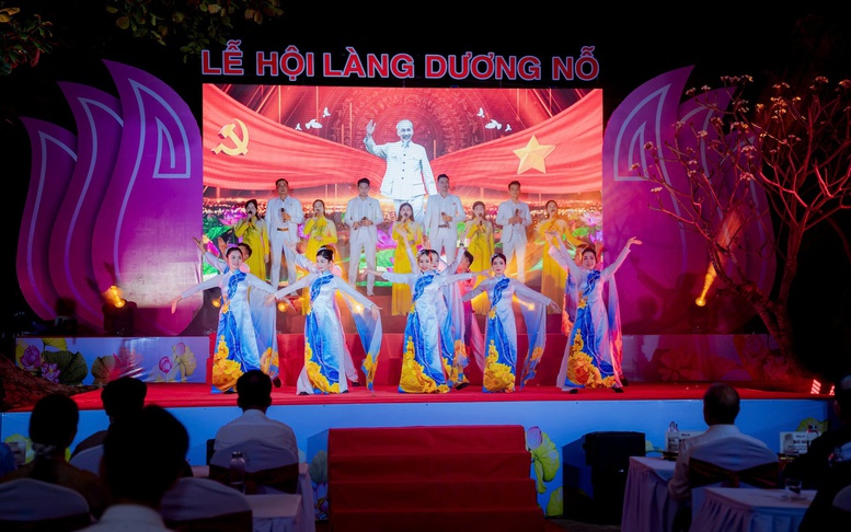 ÁNH SÁNG HỒ CHÍ MINH SOI ĐƯỜNG CHO CHÚNG TA ĐI- Ảnh 5. ÁNH SÁNG HỒ CHÍ MINH SOI ĐƯỜNG CHO CHÚNG TA ĐI- Ảnh 5.