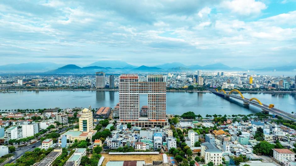 Bàn giao đúng dịp lễ hội pháo hoa, cư dân Sun Ponte Residence đón đặc quyền hiếm có- Ảnh 3.