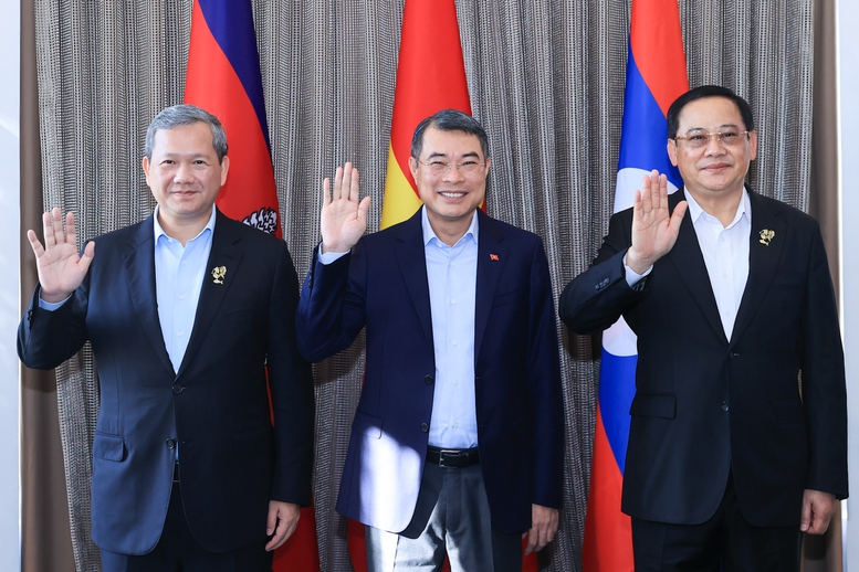 Biến 'gần gũi địa lý' thành 'lợi thế gắn kết chiến lược' giữa 3 nước Việt Nam, Campuchia, Lào- Ảnh 1.