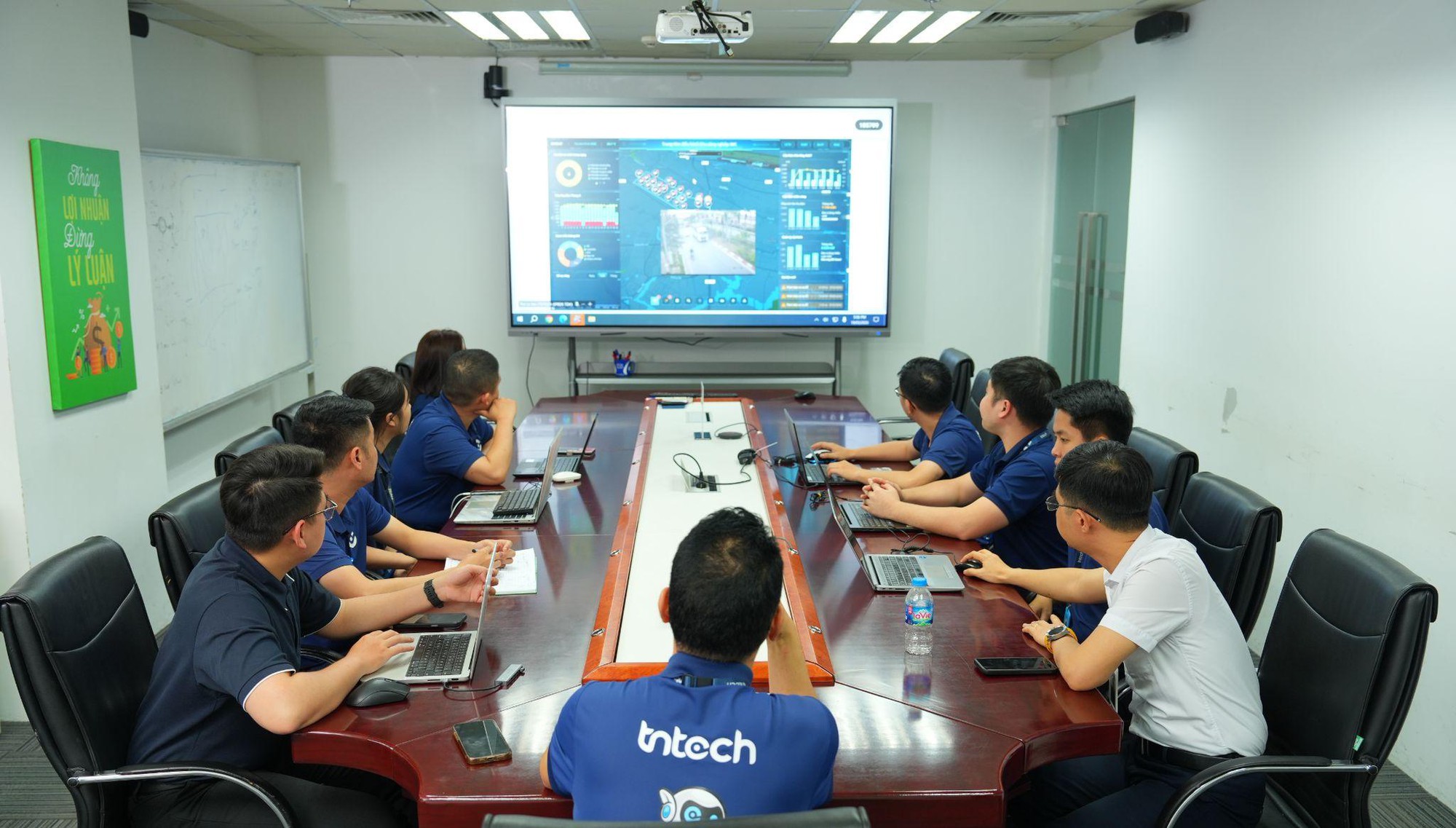 Ứng dụng AI từ bài toán vận hành đến cơ hội kinh doanh mới- Ảnh 2.
