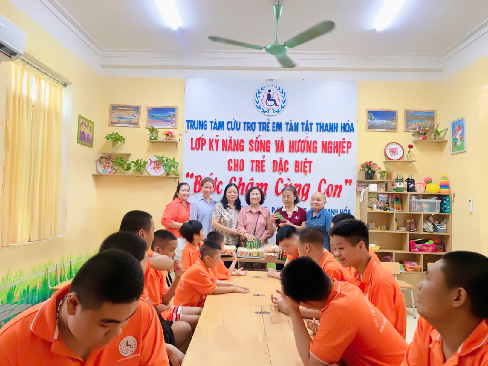 Hành trình yêu thương: Nơi những mầm xanh được hồi sinh- Ảnh 5. C:\Users\Admin\Desktop\z7888418394133_3cf25dbd717a61f9d4a5645abb959c58.jpg