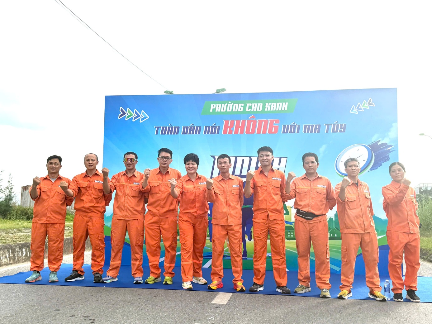 Người lao động Công ty CP Nhiệt Điện Quảng Ninh tham gia giải chạy hưởng ứng Tháng hành động phòng, chống ma túy năm 2026- Ảnh 4.
