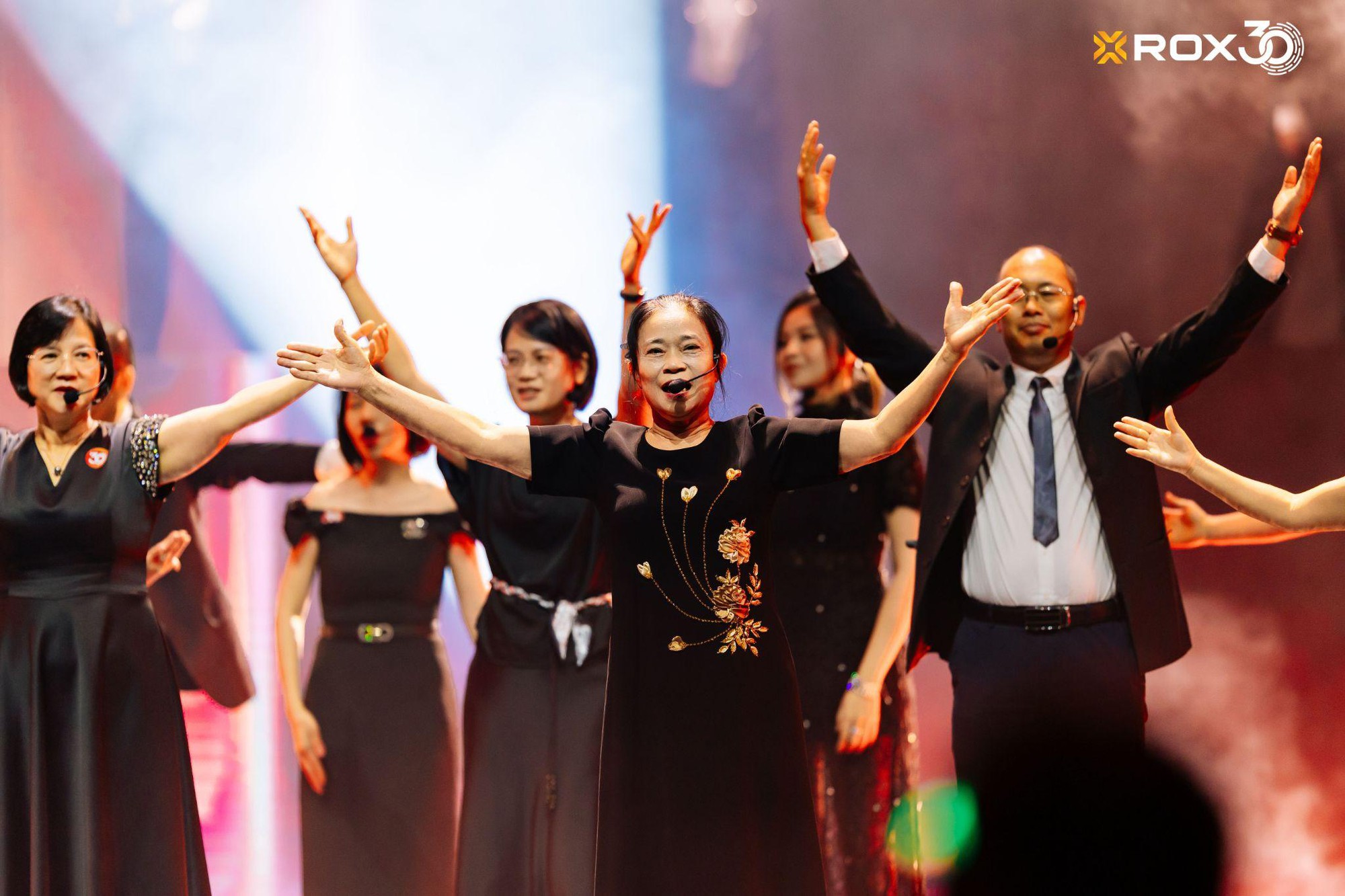 Bình minh đẹp nhất trên hành trình 30 năm của ROX Group- Ảnh 4.