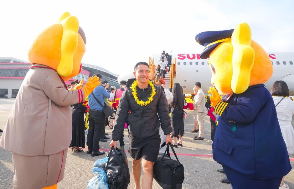 Tặng vé wowpass, buffet trưa tại Bà Nà cho khách bay Sun PhuQuoc Airways- Ảnh 1.