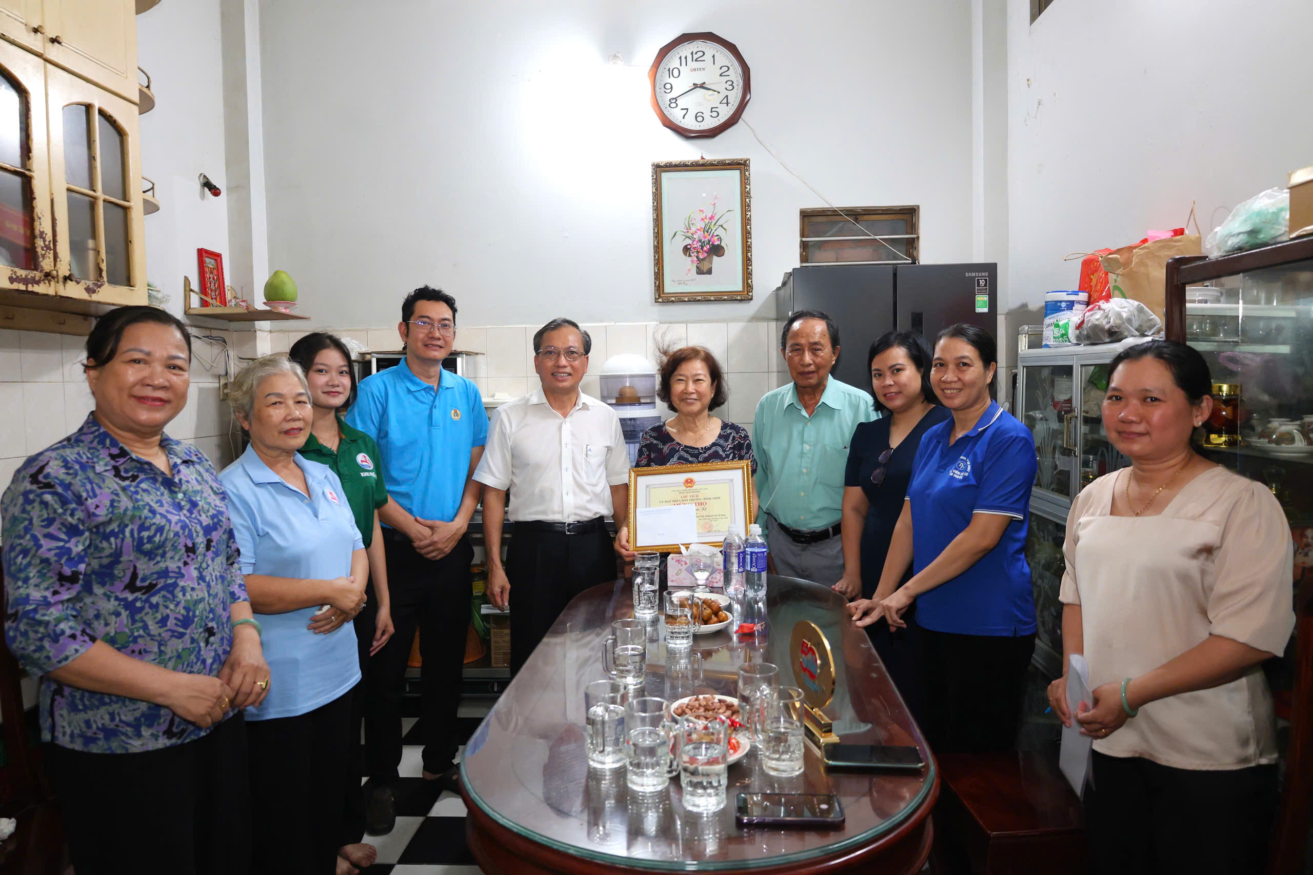 TP. HCM: Ấm tình kính lão, vẹn nghĩa chăm sóc sức khỏe người cao tuổi ở phường Bình Thới- Ảnh 2.
