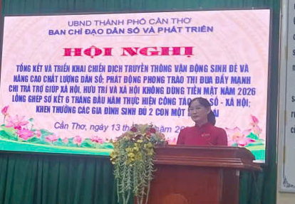 Agribank Chi nhánh Ngã Bảy Hậu Giang nhận Bằng khen của Chủ tịch UBND TP Cần Thơ- Ảnh 3.