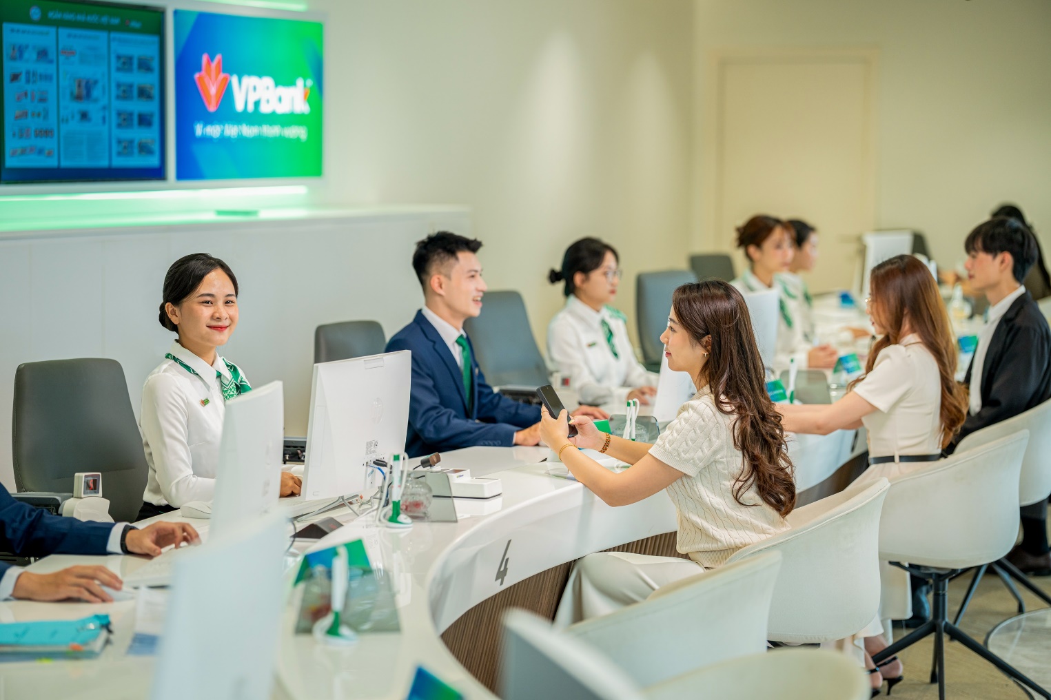 VPBank ra mắt NEOBiz phiên bản mới: Làm chủ nền tảng - nâng tầm trải nghiệm doanh nghiệp- Ảnh 2.