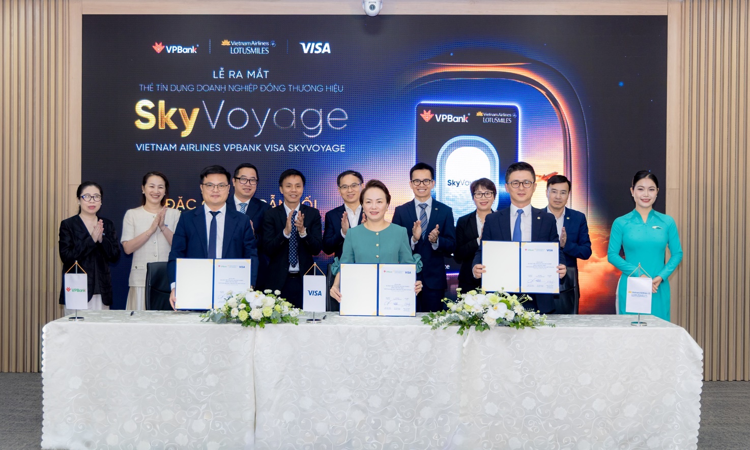 Biến chi tiêu doanh nghiệp thành dặm bay: VPBank, Vietnam Airlines và Visa ra mắt thẻ SkyVoyage- Ảnh 2.