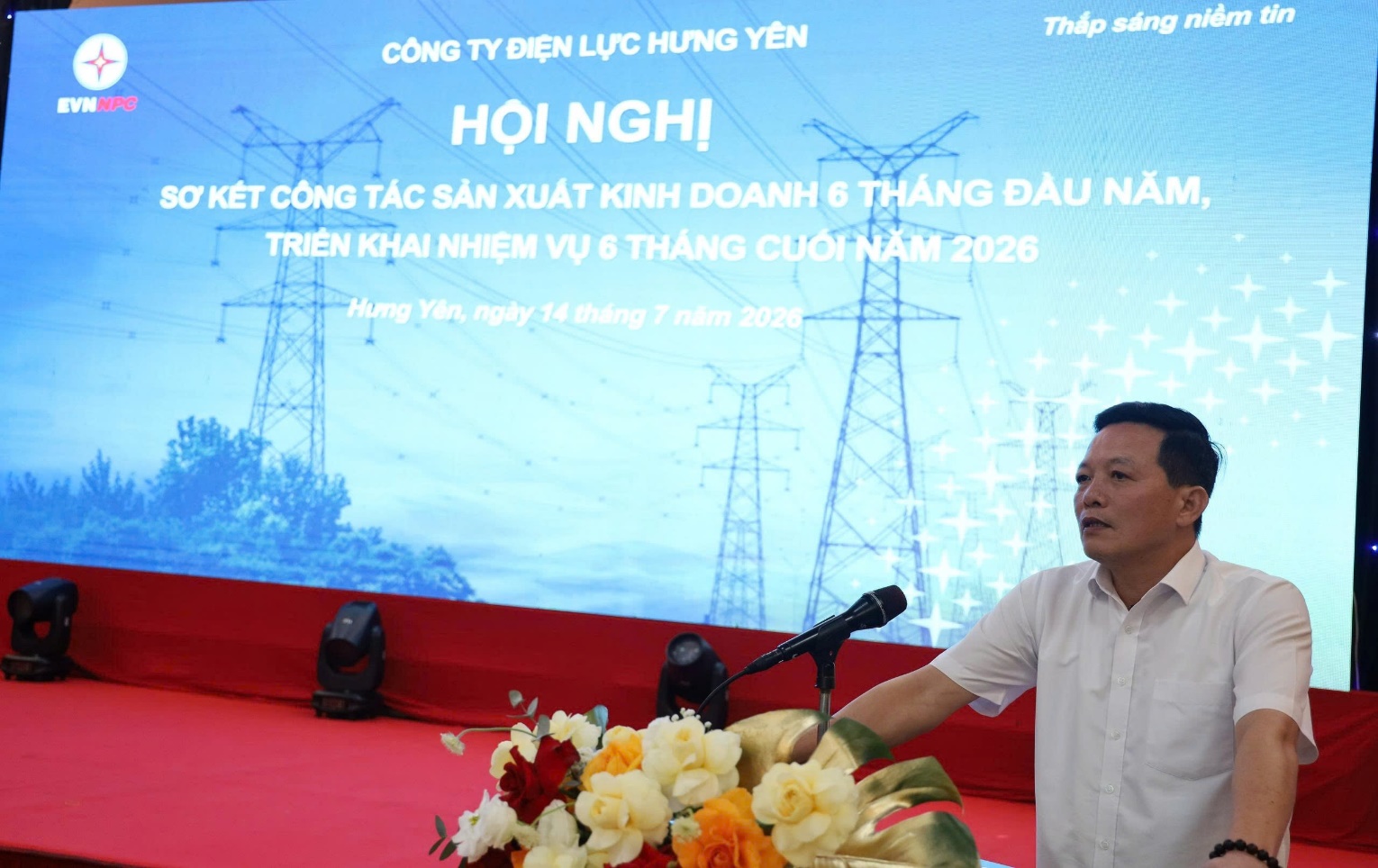 Công ty Điện lực Hưng Yên vượt khó đảm bảo cung ứng điện, bứt phá hoàn thành toàn diện chỉ tiêu 6 tháng đầu năm 2026- Ảnh 3.