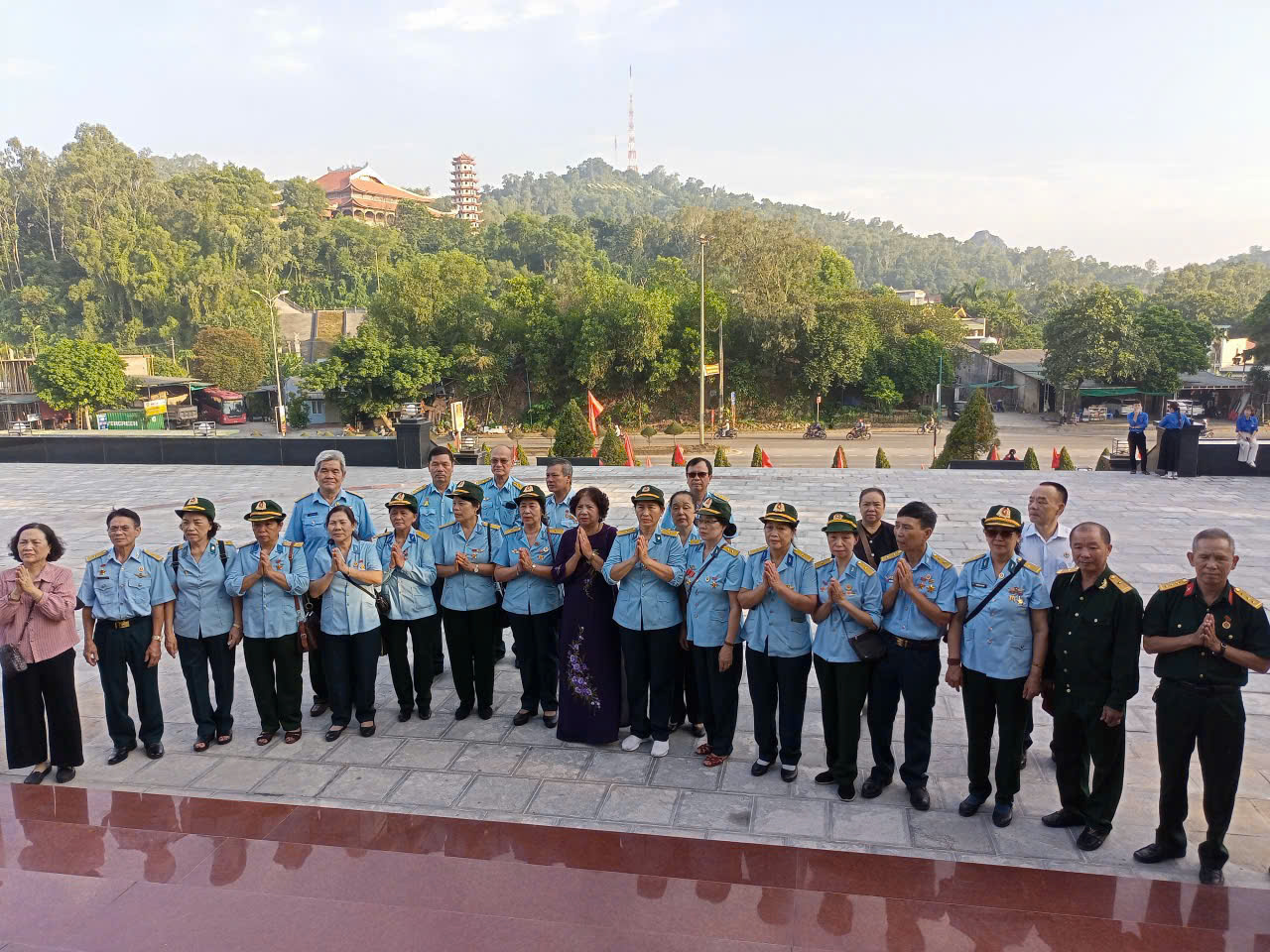 Hành trình tri ân, tiếp nối mạch nguồn lịch sử - Ảnh 5.
