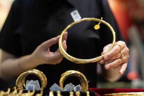 Giá vàng hôm nay 6/7: - Ảnh 1.