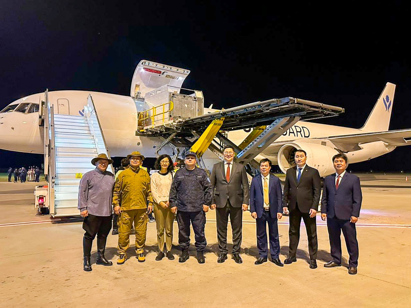 Cuộc chuyển giao đầy cảm xúc giữa hai thế hệ ngựa kỵ binh- Ảnh 4.