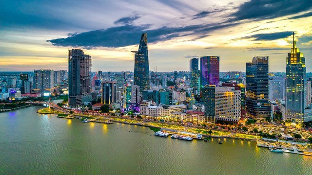 Việt Nam được dự báo dẫn đầu tăng trưởng ASEAN-6 trong thập niên tới - Ảnh 1.