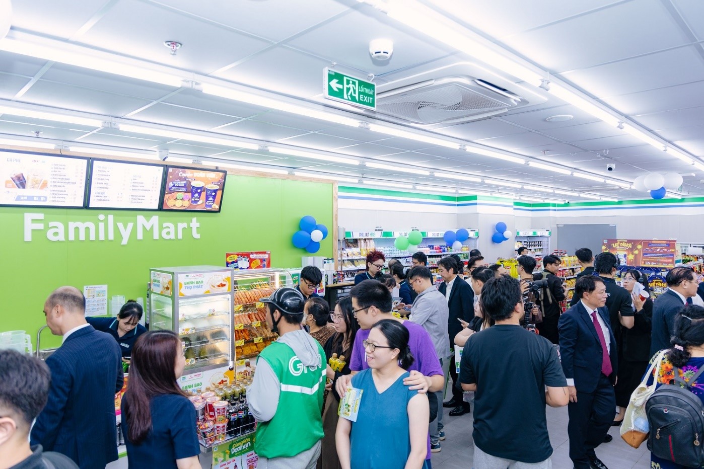 FamilyMart hòa vào nhịp sống Hà Nội mang tới những tiện lợi “chuẩn gu”- Ảnh 8.