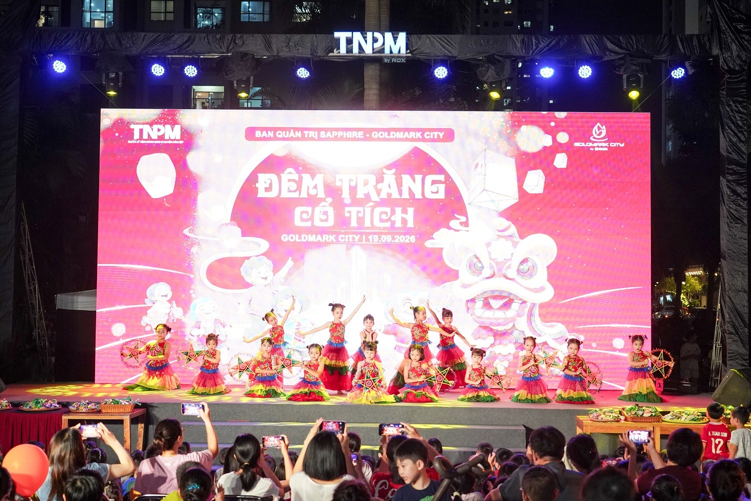 Đêm trăng cổ tích - thêm một mùa đoàn viên tại Goldmark City- Ảnh 1.