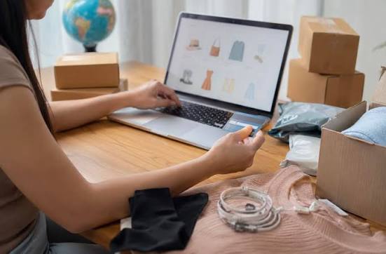 Hành vi mua sắm online của người Việt có tính mùa vụ rõ nét- Ảnh 1.