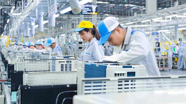 Vốn đầu tư của Việt Nam ra nước ngoài tăng gấp 4,7 lần- Ảnh 1.
