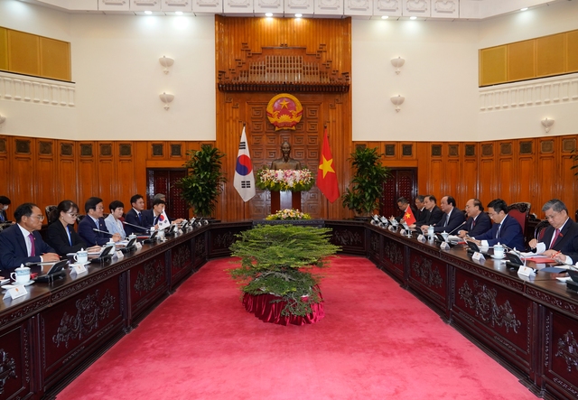 Thủ tướng mong sớm đạt mục tiêu 100 tỷ USD kim ngạch thương mại Việt - Hàn - Ảnh 2.