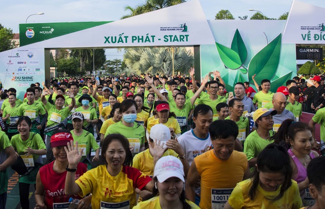 Trên 7.000 VĐV tham gia giải Mekong Delta Marathon Hậu Giang lần 2 năm 2020 - Ảnh 4.