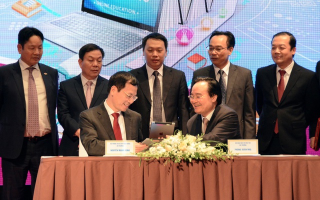 Việt Nam phấn đấu trở thành quốc gia hàng đầu về chuyển đổi số trong GD-ĐT - Ảnh 3.