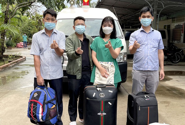 Đoàn ê-kíp Bệnh viện Phụ sản TP Cần Thơ tham gia hỗ trợ Bệnh viện Dã chiến Cái Răng.