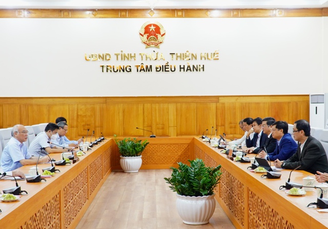 Thừa Thiên Huế: Tiếp tục tăng cường lực lượng y tế vào thành phố Hồ Chí Minh chống dịch - Ảnh 2.