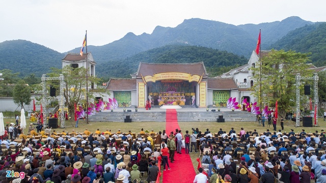 Quảng Ninh sẽ đón khách du lịch ngoại tỉnh từ tháng 11 - Ảnh 1.