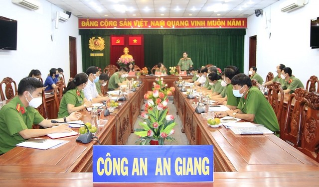 Đại tá Nguyễn Nhật Trường, Phó Giám đốc Công an tỉnh gửi lời cảm ơn đến sự quan tâm và ý kiến đóng góp của đoàn công tác.